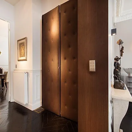 Luxury Appart Champs-elysees Parigi